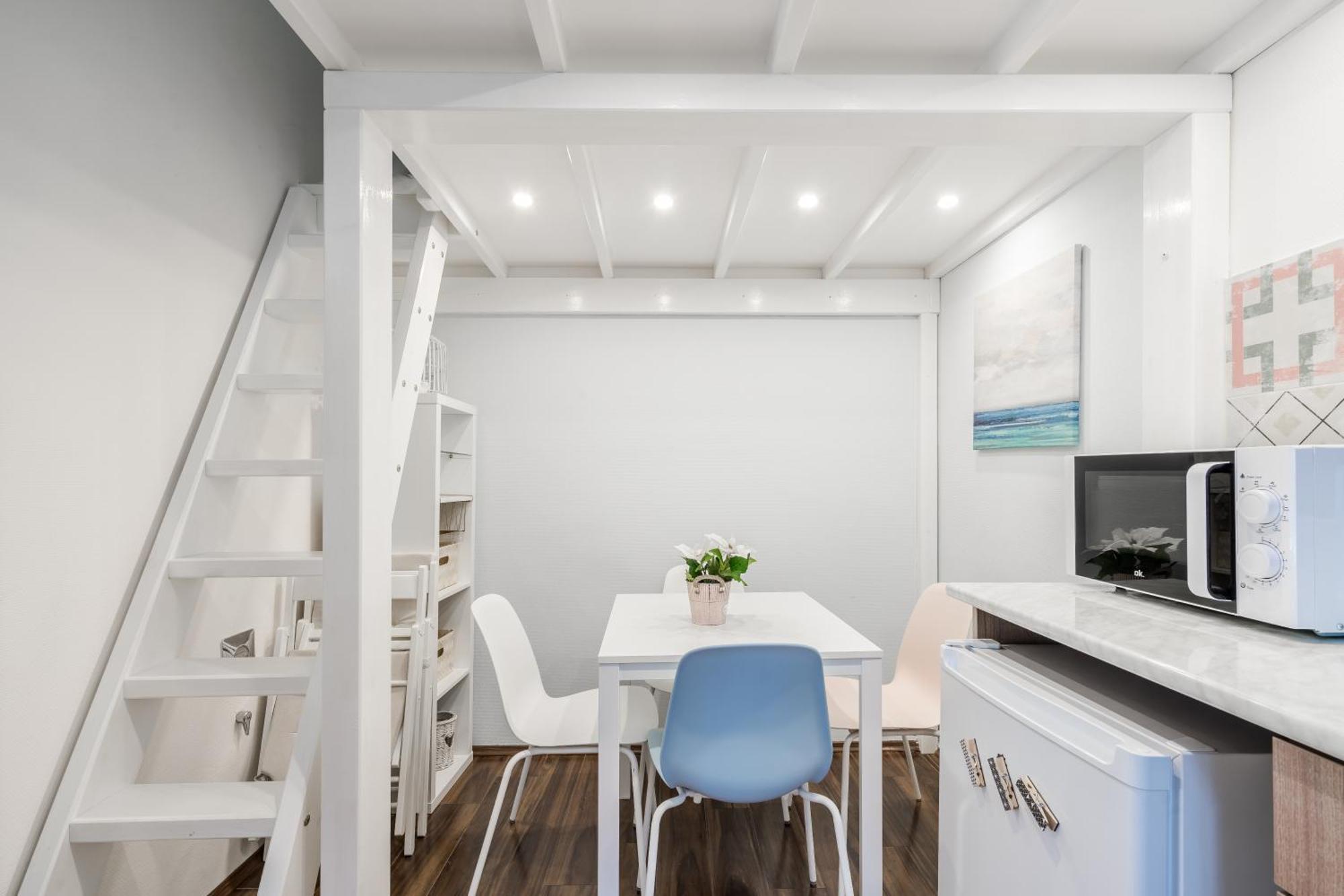 Bpr Stylish Mosaic Home With Terrace Будапеща Екстериор снимка