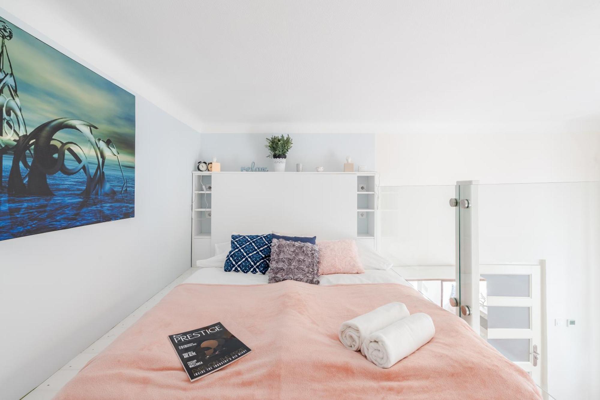 Bpr Stylish Mosaic Home With Terrace Будапеща Екстериор снимка